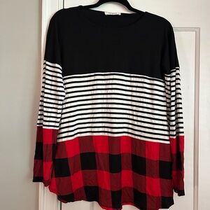 ZENANA PREMIUM/OUTFITTERS Red Buffalo Plaid/Striped Top Size Medium USED-Gently